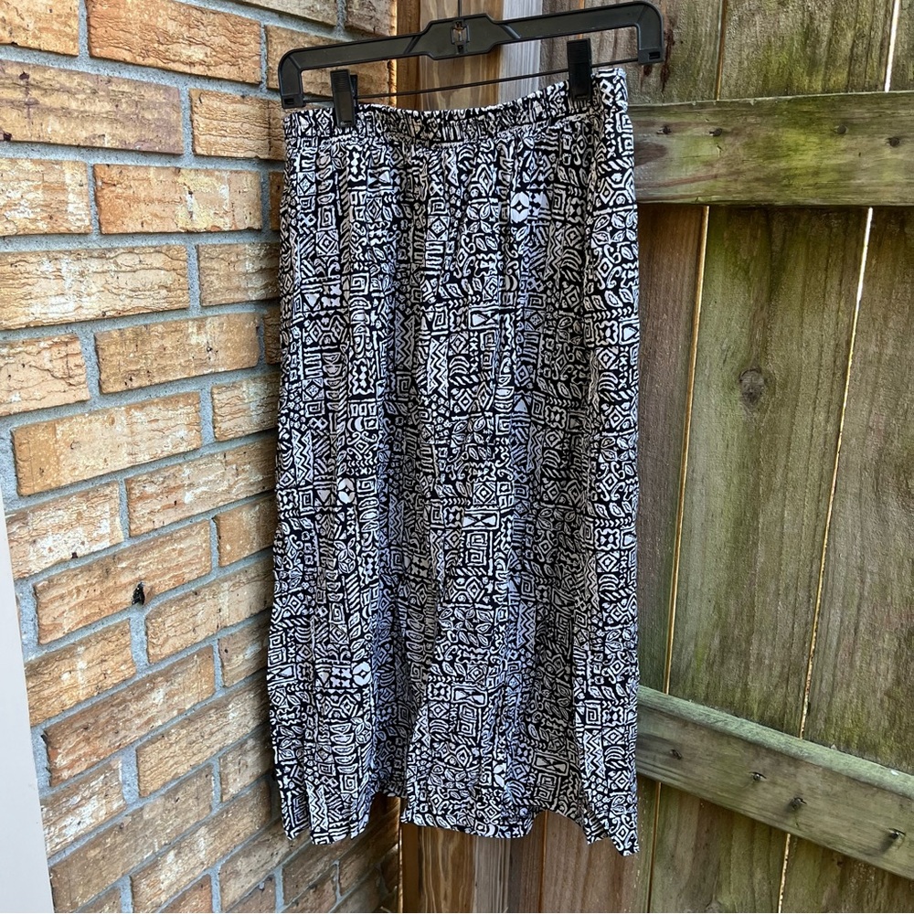 Requirements Black and White Geometric Maxi Skirt - Picture 3 of 3
